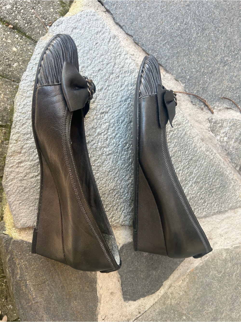 Stuart Weitzman Graphite Bow Ballet Flats - Picture 4 of 6